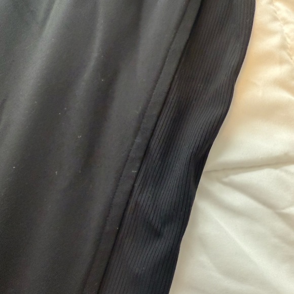 Athleta Black Jogger pant
Size large - Picture 4 of 6